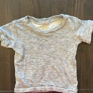 Makie short sleeve gray shirt. Size 2T. Runs small
